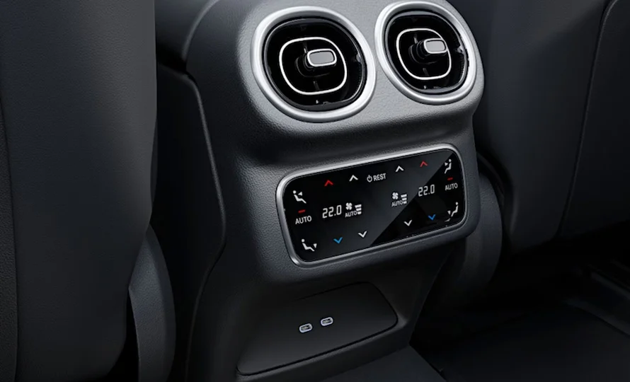 foto890_mercedes-glc-conteudo-multimidia%20%283%29.webp