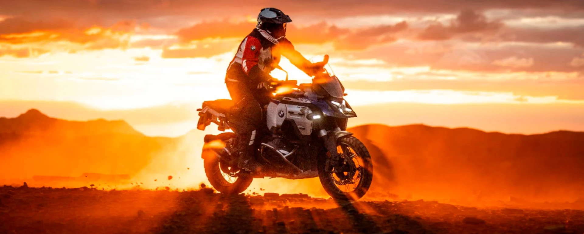 banner_desktop_mottorrad-r1300gsadventure-banner-desktop.webp