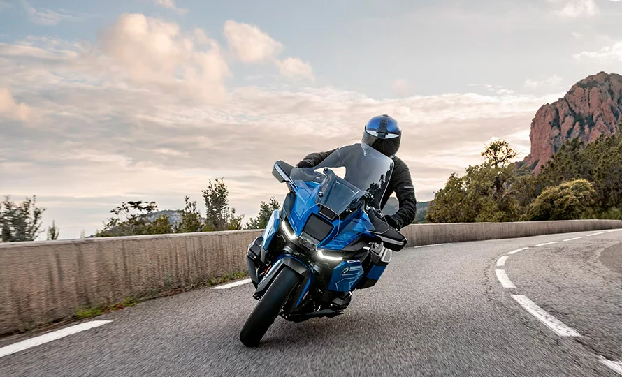 foto890_motorrad-r1300rt-conteudo-destaques%20%2811%29.webp.webp?v=1771938602?v=1771938654?v=1772187399?v=1772194905?v=1774960591?v=1774961374