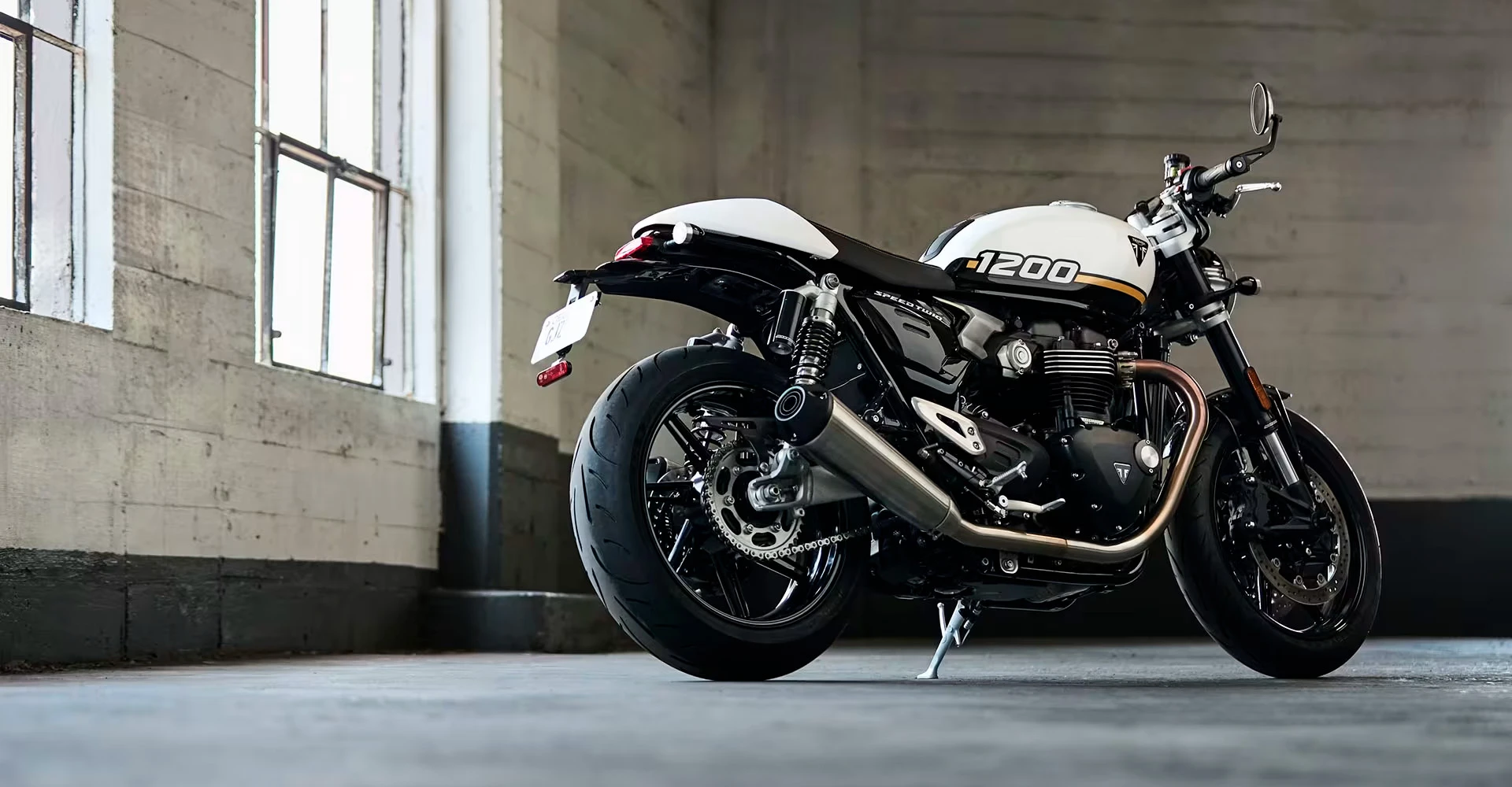 banner_desktop_desk-nova-speed-twin-1200.webp