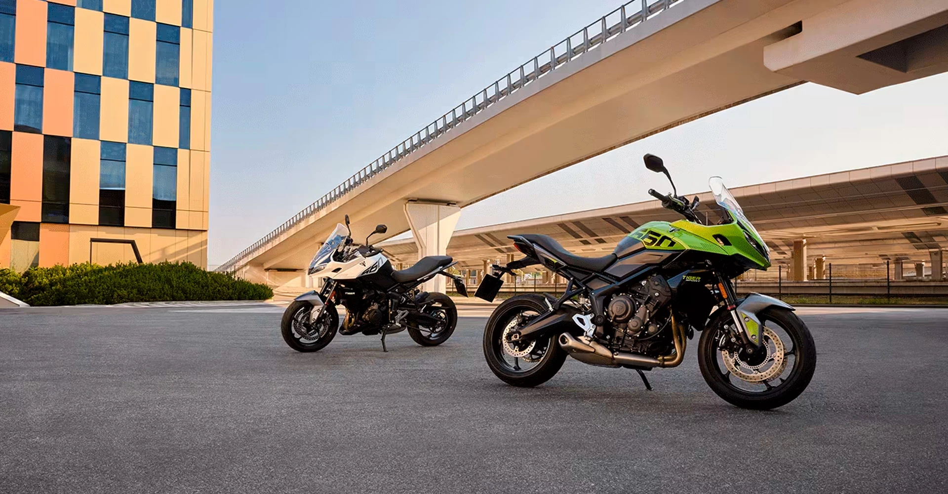 banner_desktop_desk-tiger-sport-660.webp