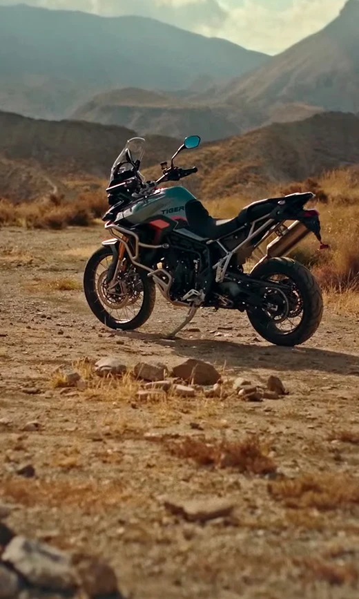 banner_mobile_triumph-tiger900desert-banner-mobile.webp.webp?v=1772740229