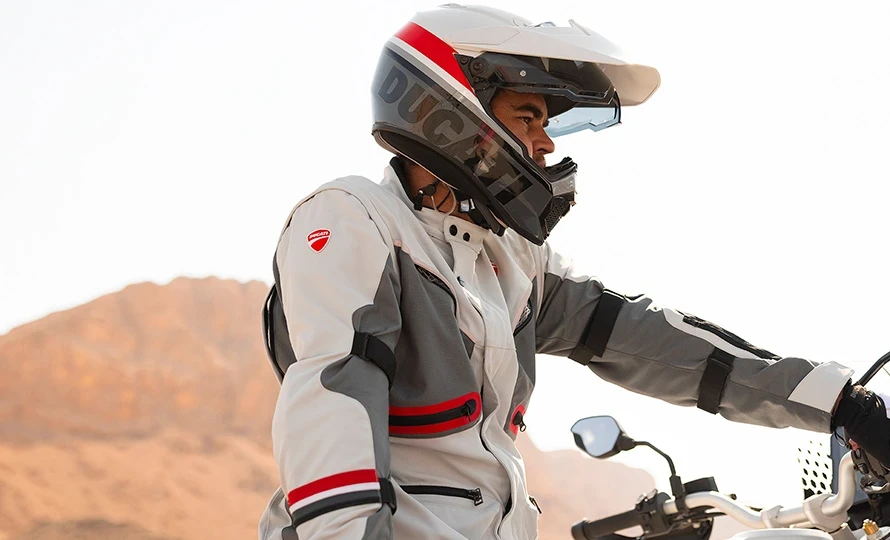ducati.desertx.foto50026_890