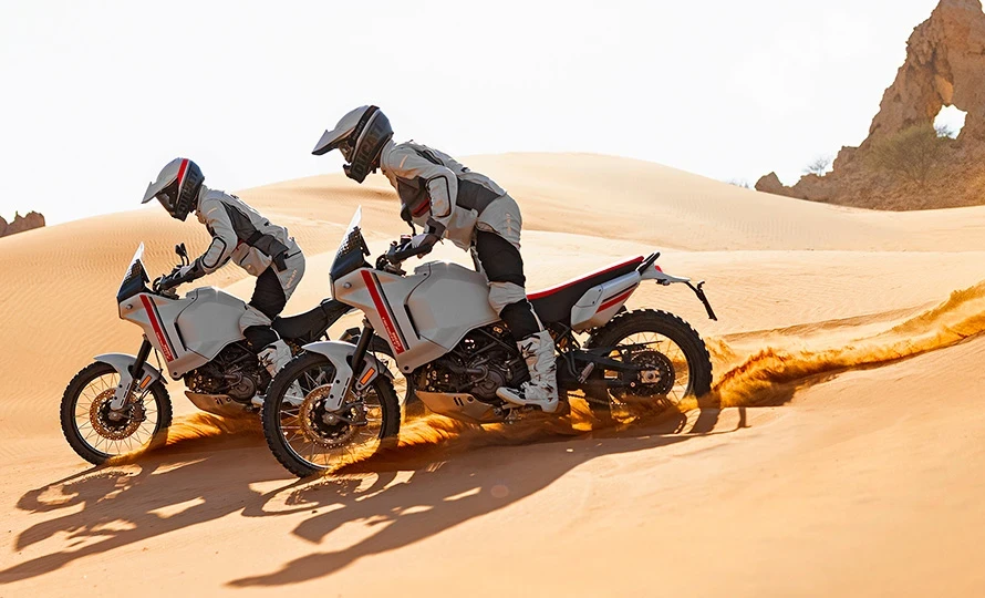 ducati.desertx.foto50028_890
