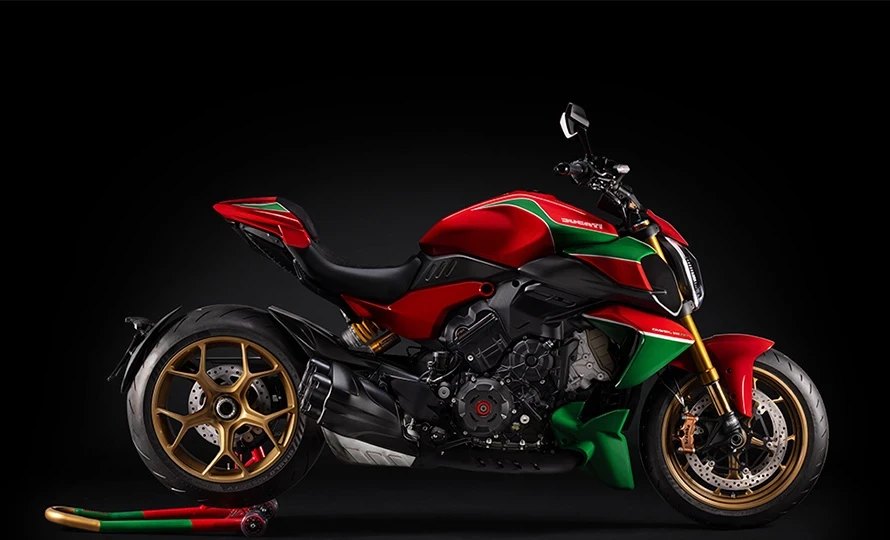 ducati.diavel-v4-rs-100.foto50499_890