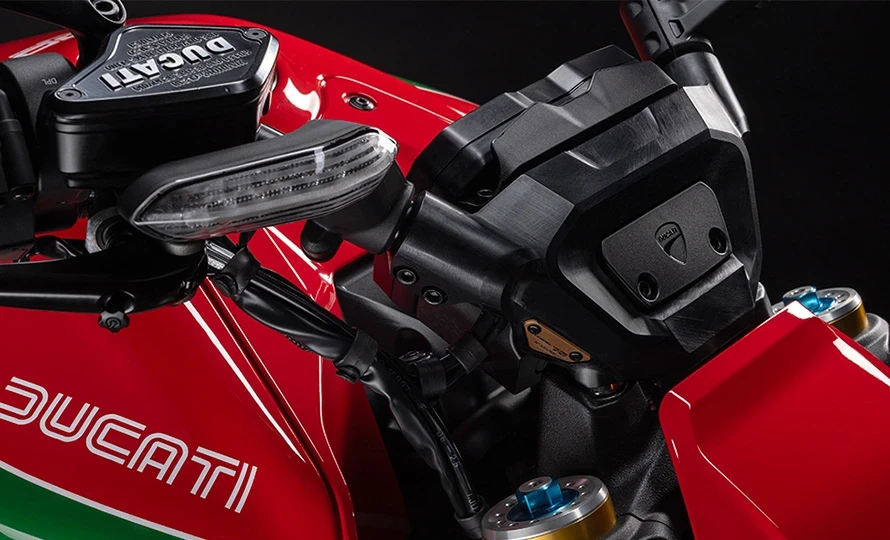 ducati.diavel-v4-rs-100.foto50510_890