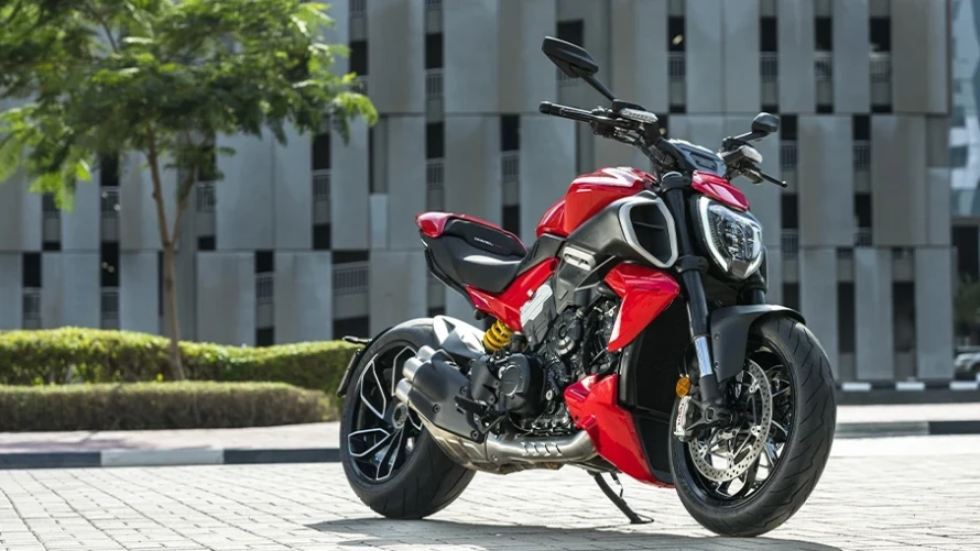ducati.diavel-v4.foto50359_890