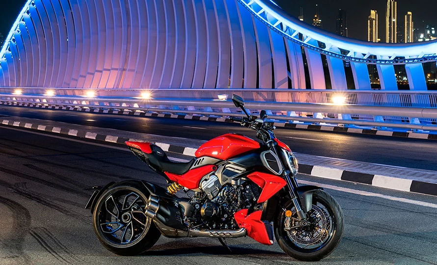 ducati.diavel-v4.foto50360_890