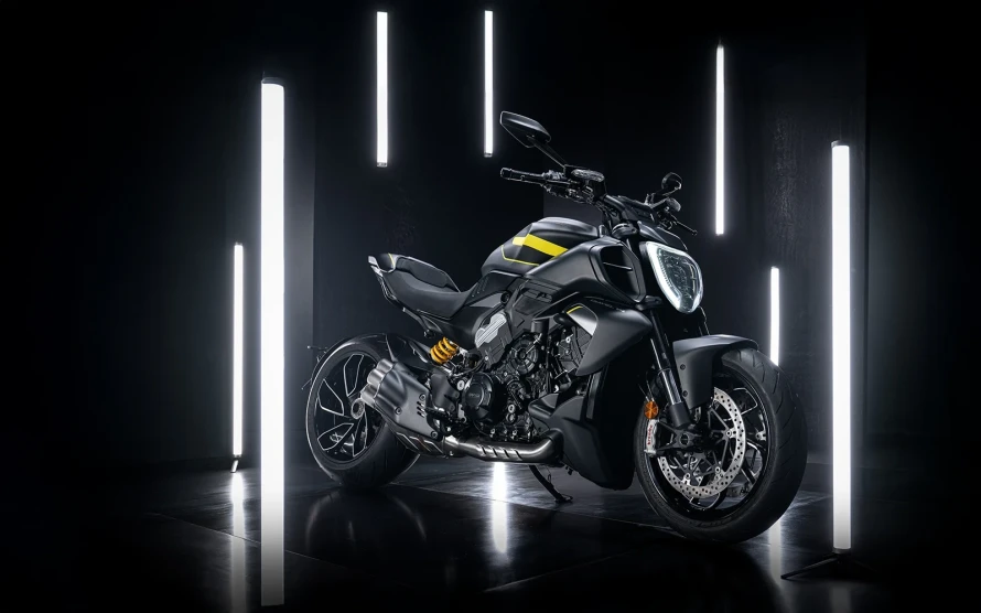 ducati.diavel-v4.foto50362_890