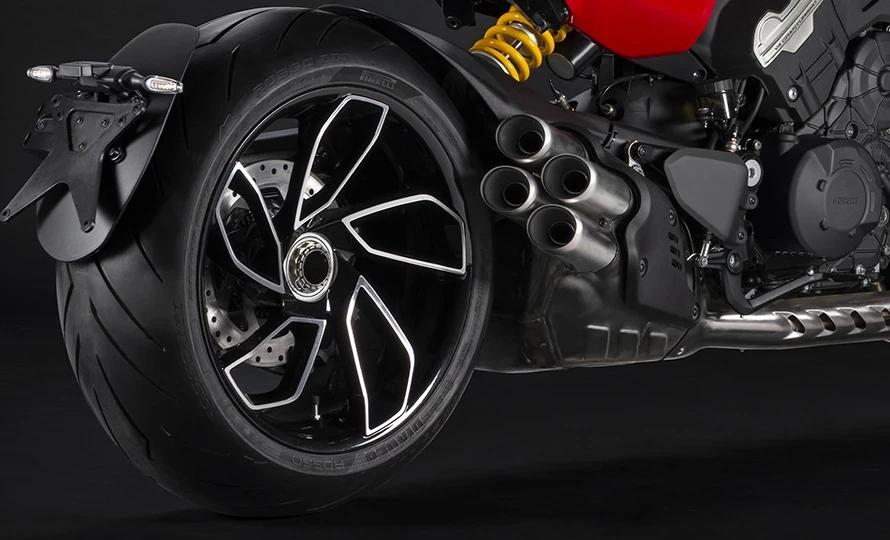 ducati.diavel-v4.foto50370_890