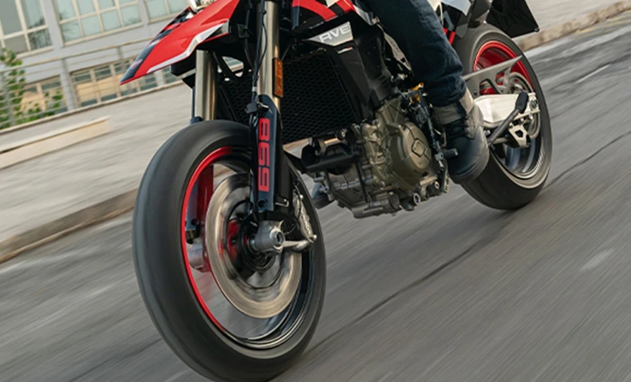 ducati.hypermotard.foto50039_890