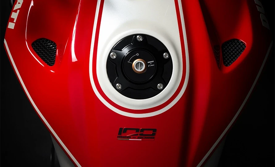 ducati.monster-100.foto50443_890