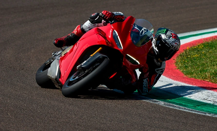ducati.panigale-v4-s.foto50147_890