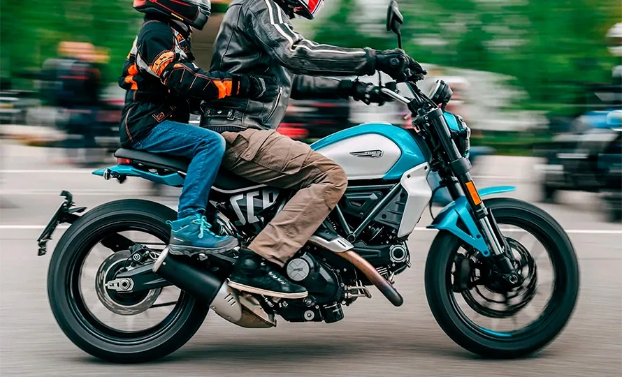ducati.scrambler-icon.foto50173_890