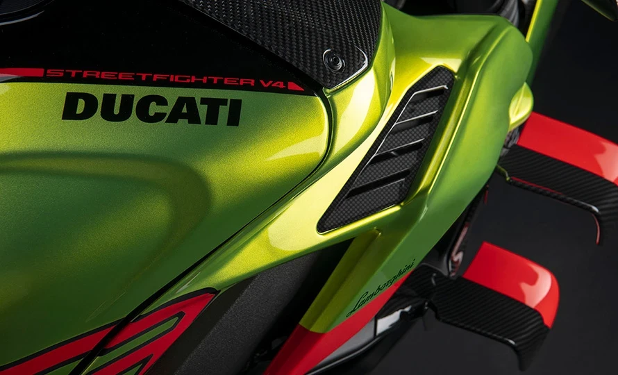 ducati.streetfighter-v4-lamborghini.foto50409_890