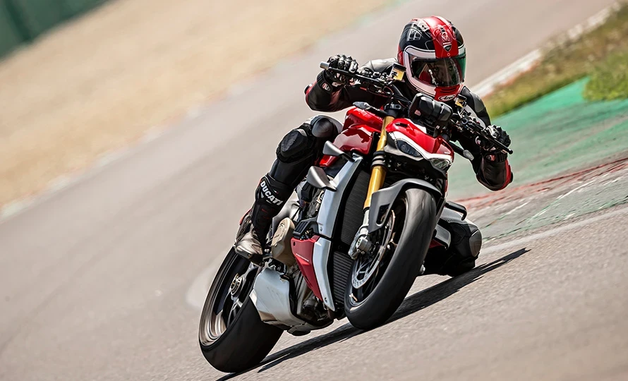 ducati.streetfighter-v4-s.foto50058_890