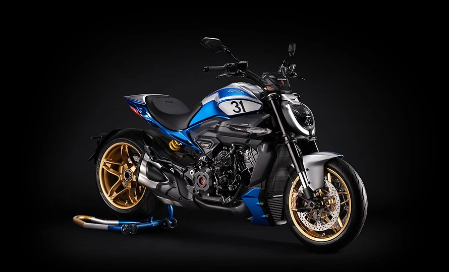 ducati.xdiavel-v4-rs-100.foto50399_890