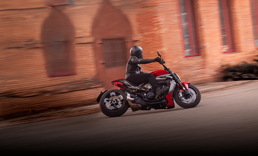 ducati.xdiavel-v4.foto51020_890.v1787067362-bsdj