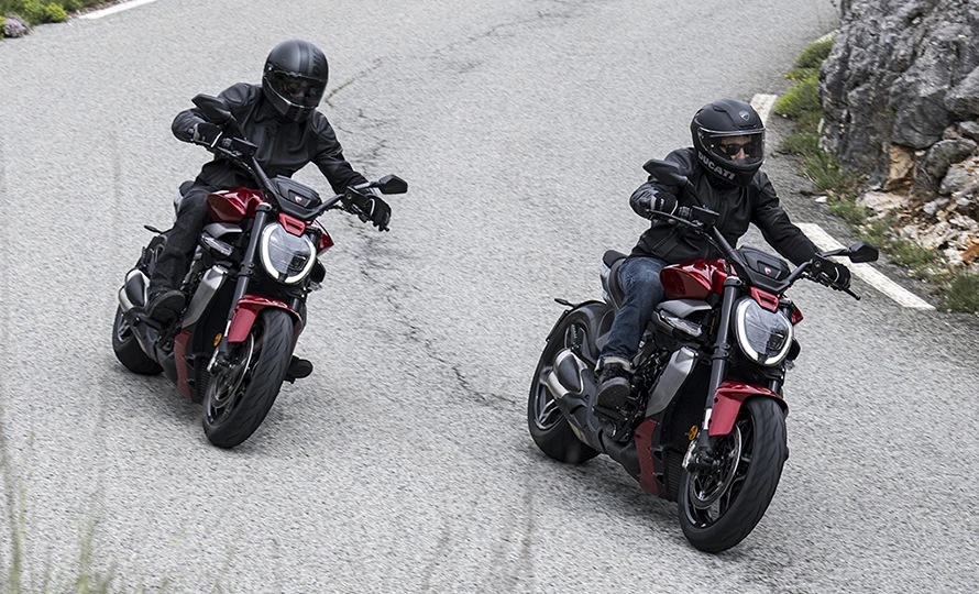 ducati.xdiavel-v4.foto51023_890.v1787067366-tns9