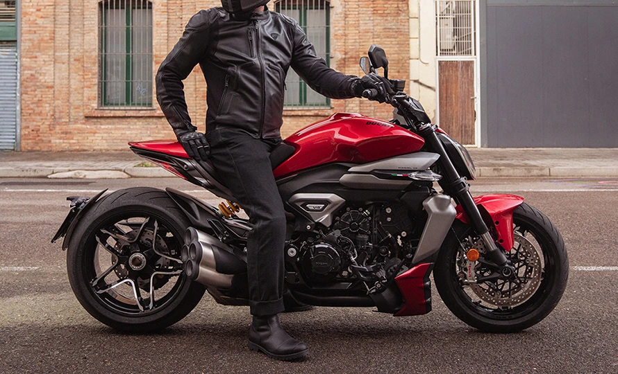 ducati.xdiavel-v4.foto51025_890.v1787067369-whuv