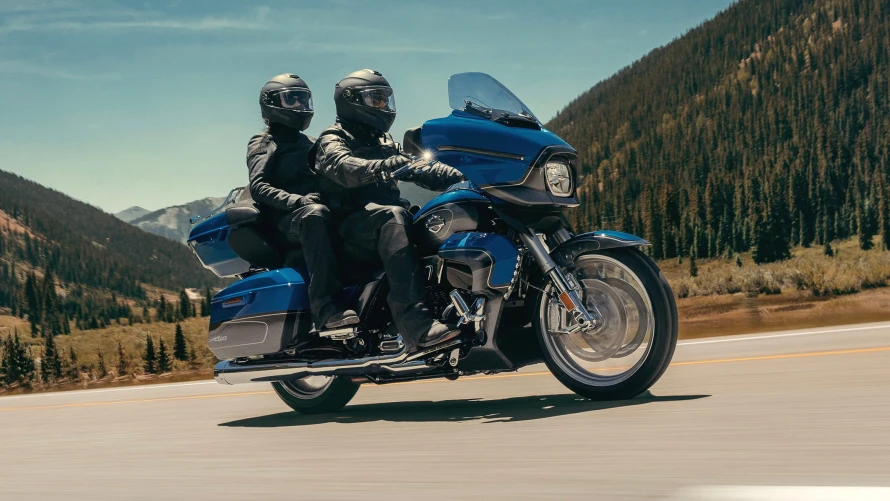 harley-davidson.cvo-street-glide.foto49171_890