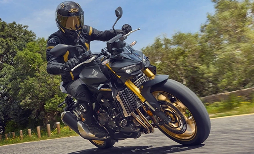 honda.cb-1000-hornet.foto51076_890.v1787164958-jmwo