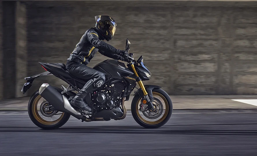 honda.cb-1000-hornet.foto51082_890.v1787164966-1wvy