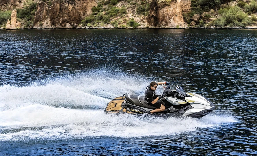 kawasaki.jet-ski-ultra-160lx-s.foto49570_890