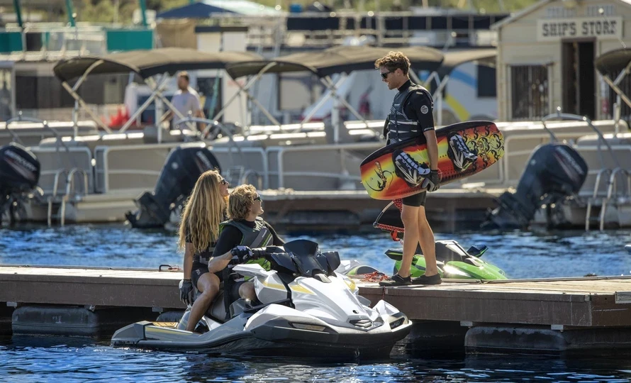 kawasaki.jet-ski-ultra-160lx.foto51737_890.v1792607542-dwnn