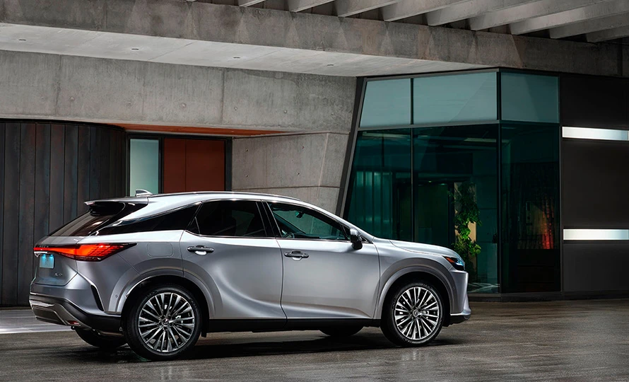 lexus.rx-450h-plug-in.foto51409_890.v1790778901-pniq
