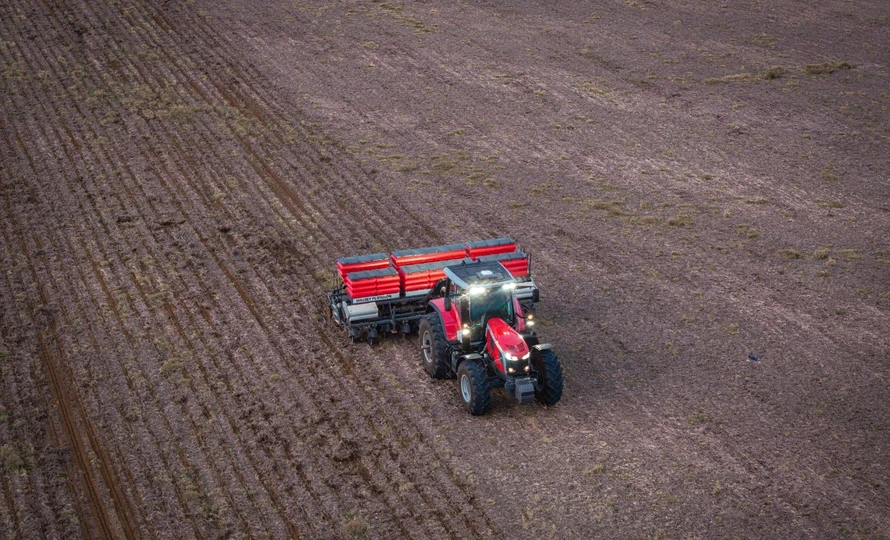 massey-ferguson.serie-mf-6m.foto51699_890.v1792438448-qb3i