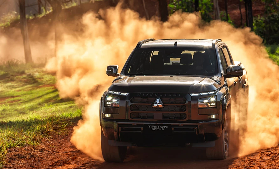 mitsubishi.triton-bfms.foto51126_890.v1787321369-yys0