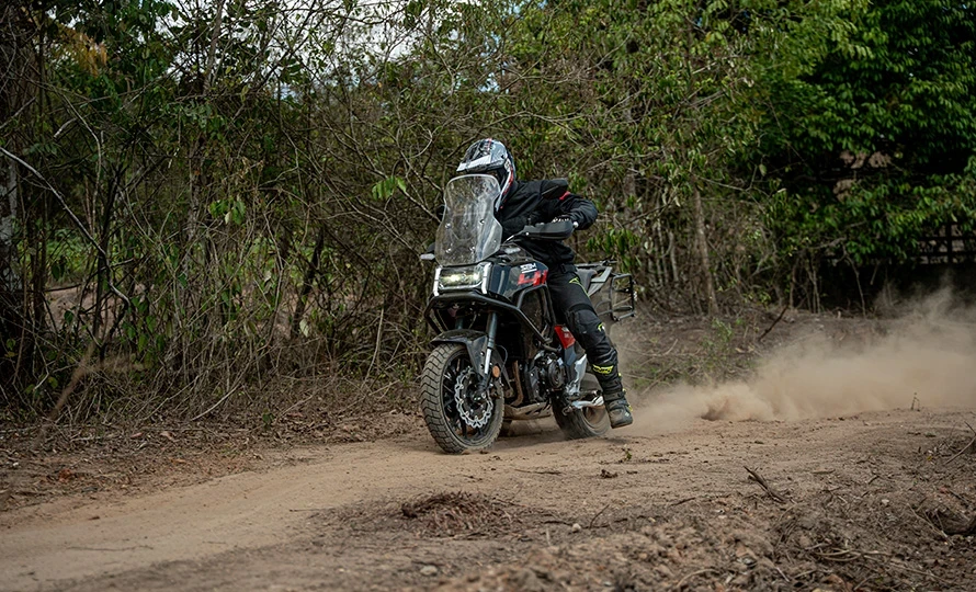 sbm.sbm-400ss.foto50215_890