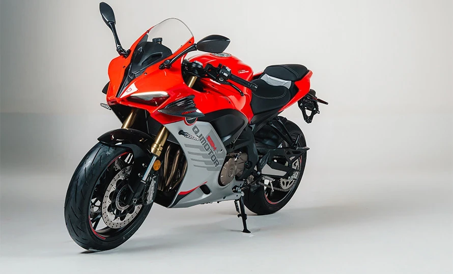 sbm.sbm-600rc.foto50198_890