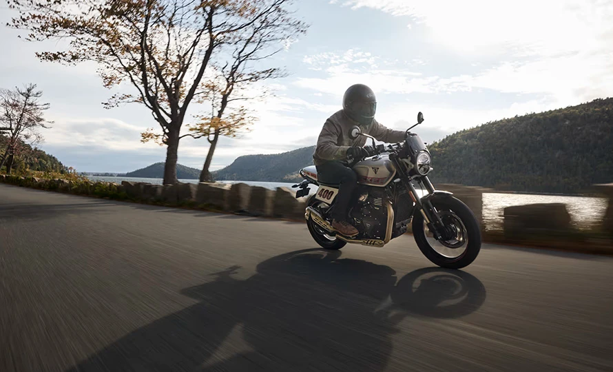 triumph.tracker-400.foto51292_890.v1789587910-ld8o