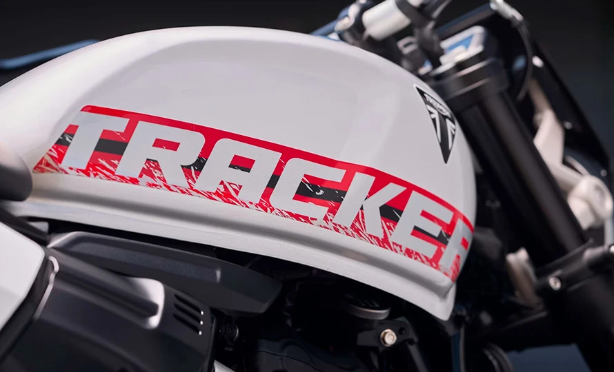triumph.tracker-400.foto51296_890.v1789587914-6oou
