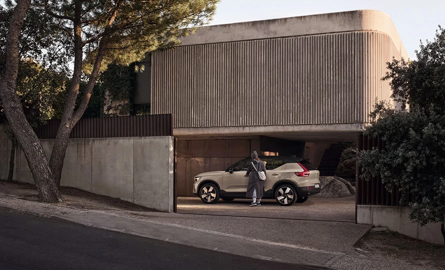 volvo.ex40.foto51342_890.v1790259860-4u1z