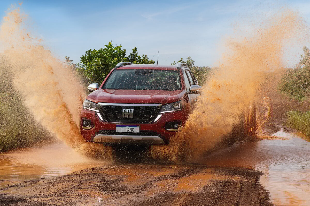 Fiat apresenta Titano ao mercado com maior volume de caçamba e preço mais competitivo da categoria, além de muita tecnologia e robustez Fiat apresenta Titano ao mercado com maior volume de caçamba e preço mais competitivo da categoria, além de muita tecnologia e robustez