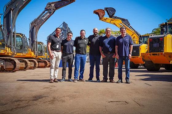 Inova inaugura 1ª loja de seminovos John Deere