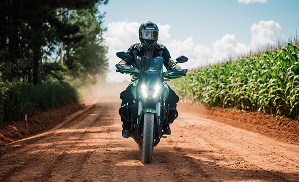 DESCUBRA O MUNDO COM A BAJAJ EXPERIENCES DESCUBRA O MUNDO COM A BAJAJ EXPERIENCES