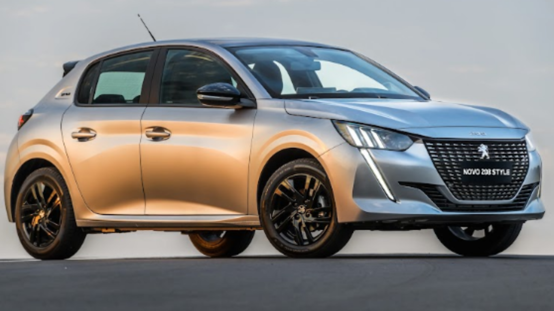 Peugeot 208 Style 2023 ganha novo motor da Fiat