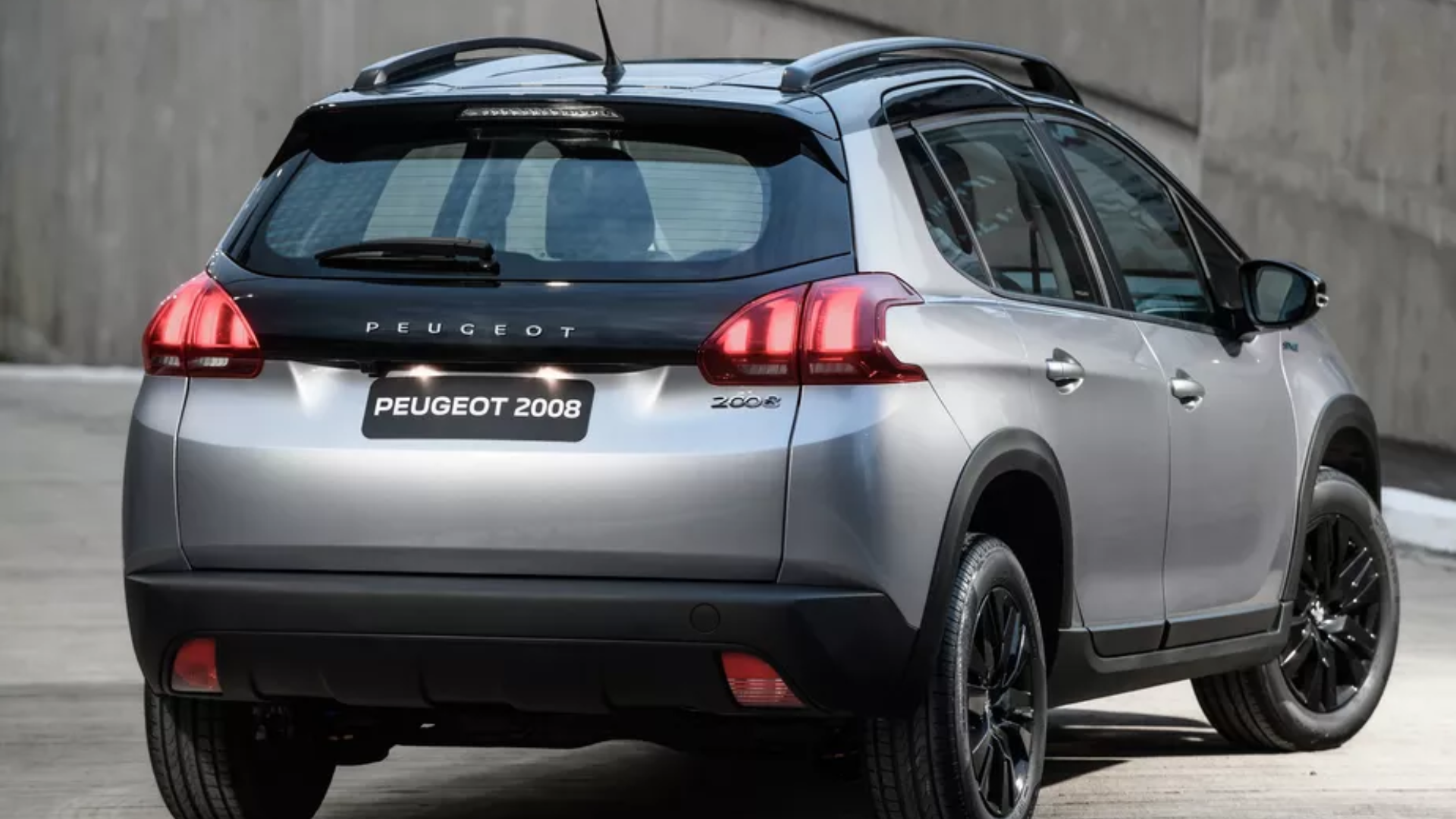 Peugeot 2008 tem visual renovado e novidades em novas versões Peugeot 2008 tem visual renovado e novidades em novas versões