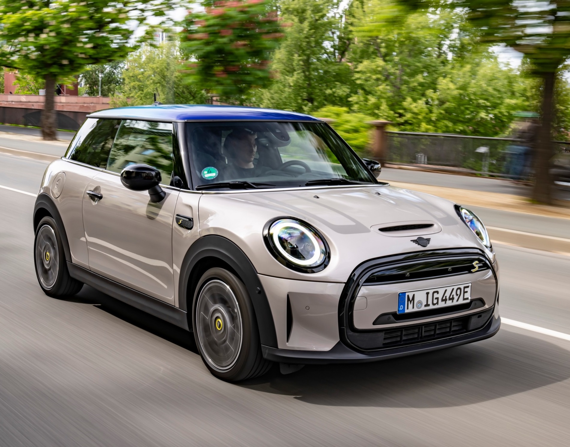 Como calibrar corretamente os pneus do seu MINI Cooper