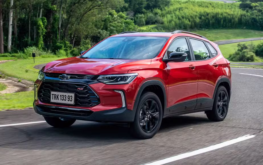 Chevrolet Tracker 2024: versões, preços, equipamentos e o brilho no BBB24