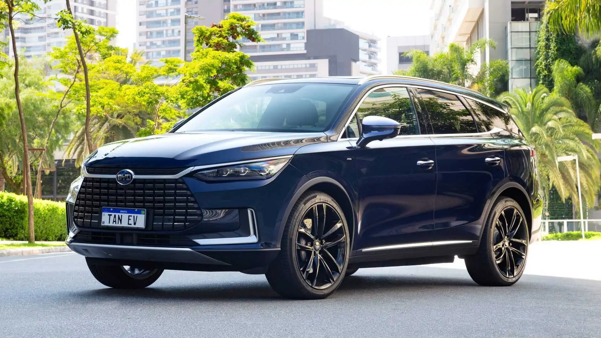 BYD Tan: carros são os novos geradores de energia para casa? BYD Tan: carros são os novos geradores de energia para casa?
