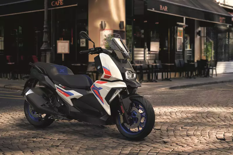 BMW Motorrad C 400 X chega às concessionárias