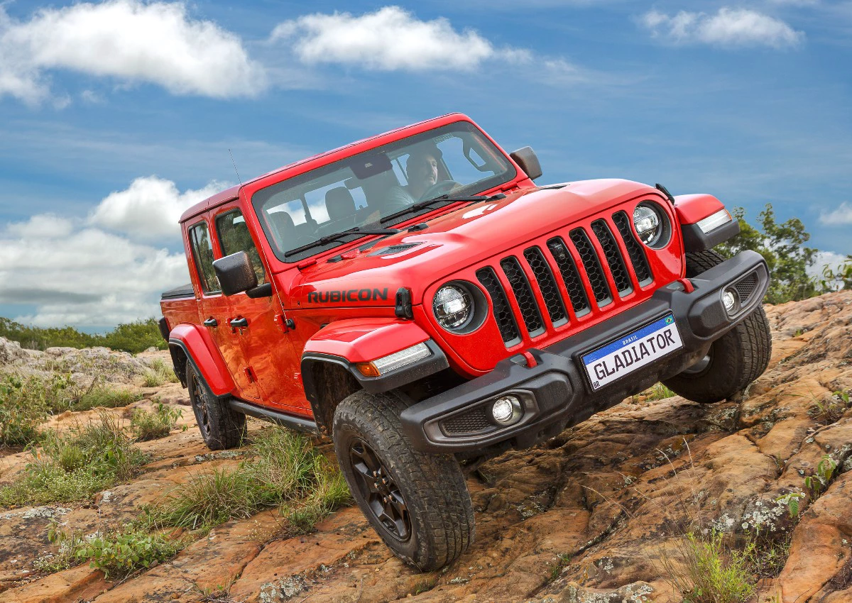 Novidades da Jeep Gladiator 2023: Tecnologia avançada, caçamba robusta e desempenho melhorado