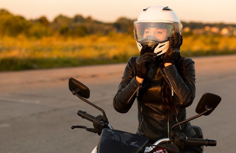 SEGURANÇA E MOTOCICLISMO TEM TUDO A VER! CONHEÇA OS ITENS ESSENCIAIS