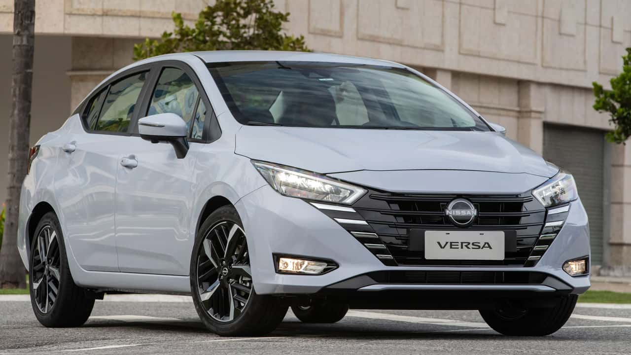 Pensando em investir no Nissan Versa 2024? Confira os valores do IPVA, das revisões e do seguro