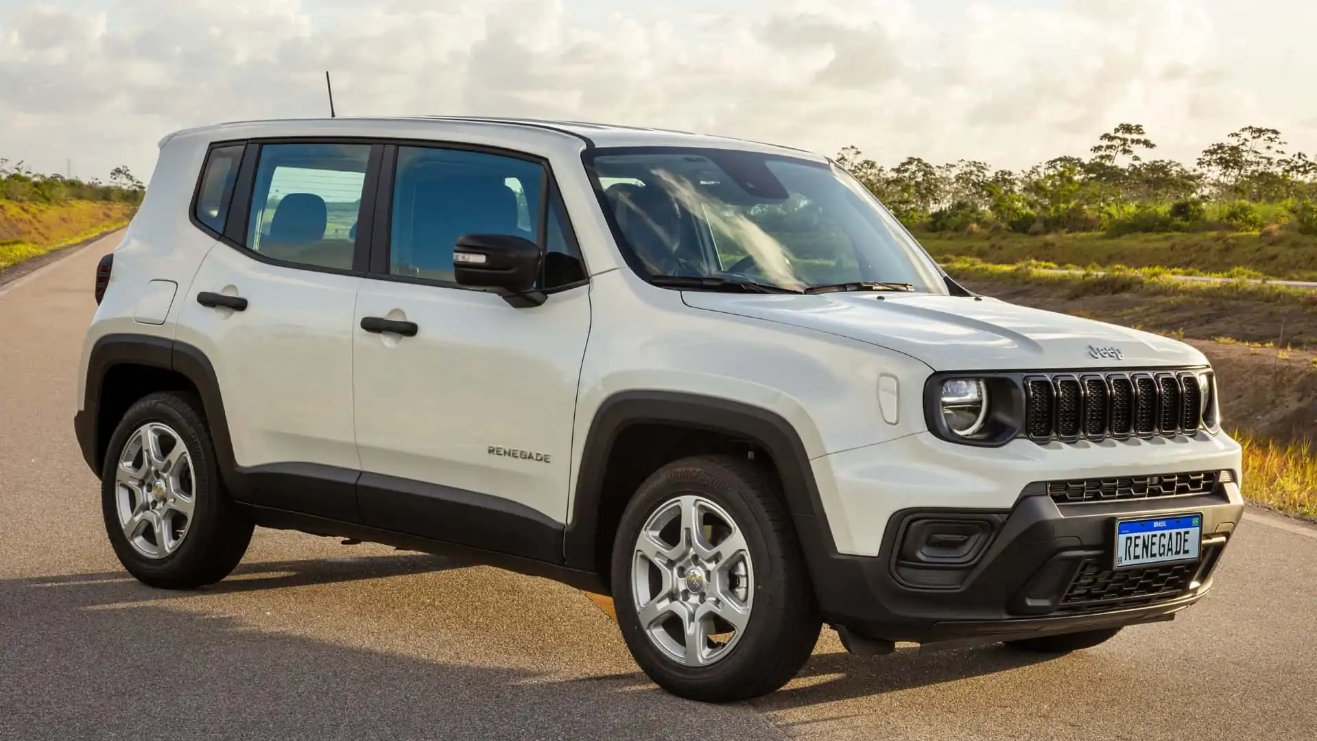 Jeep Renegade 2024: nova versão de entrada 1.3 turbo 4x2